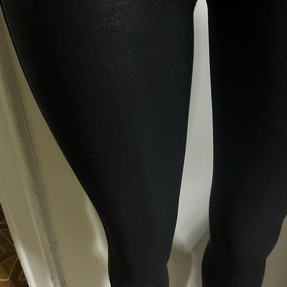 SPANX Women’s Faux Leather Black Leggings - Picture 8 of 12